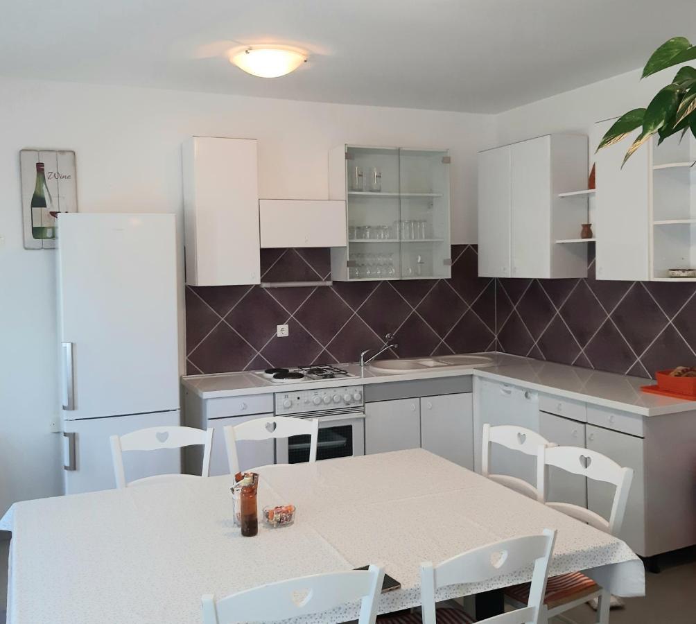 Apartmani Miletic Новий Винодольський Екстер'єр фото